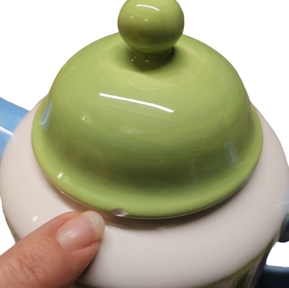 Burton + Burton Porcelain 6 Cup Teapot with Turn and Stay top Green, Blue, White - Picture 4 of 6